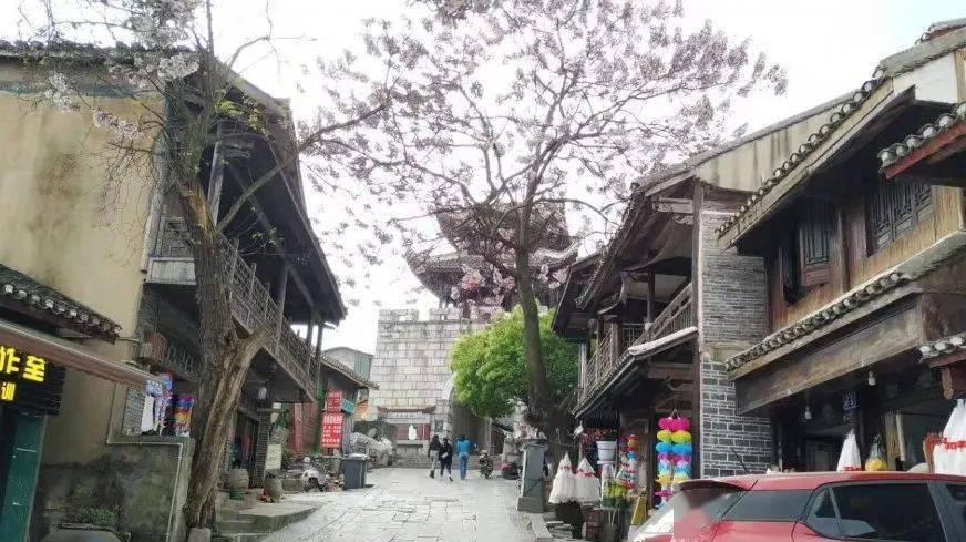 50岁的高欢,为何非得迎娶16岁的柔然公主?2年婚后生活幸福吗?